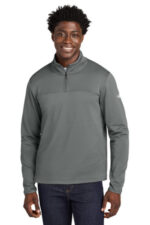 The North Face Aim 1/4-Zip Fleece NF0A8ENJ Smoked Pearl Grey