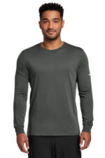 Nike Dri-FIT Cotton/Poly Long Sleeve Tee. NKBQ5230 Anthracite